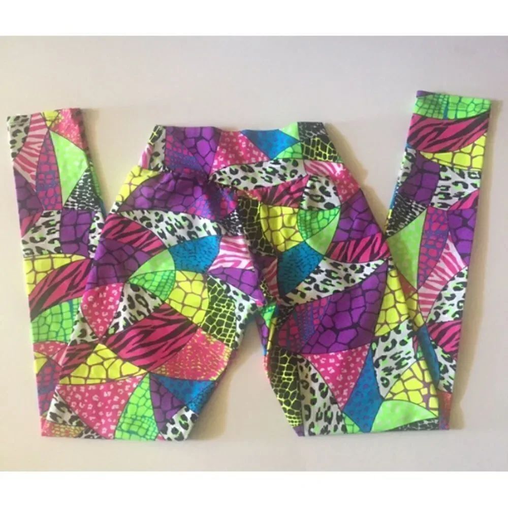 ABS FITNESS — Graphic Animal Print Legging - Picture 2 of 2